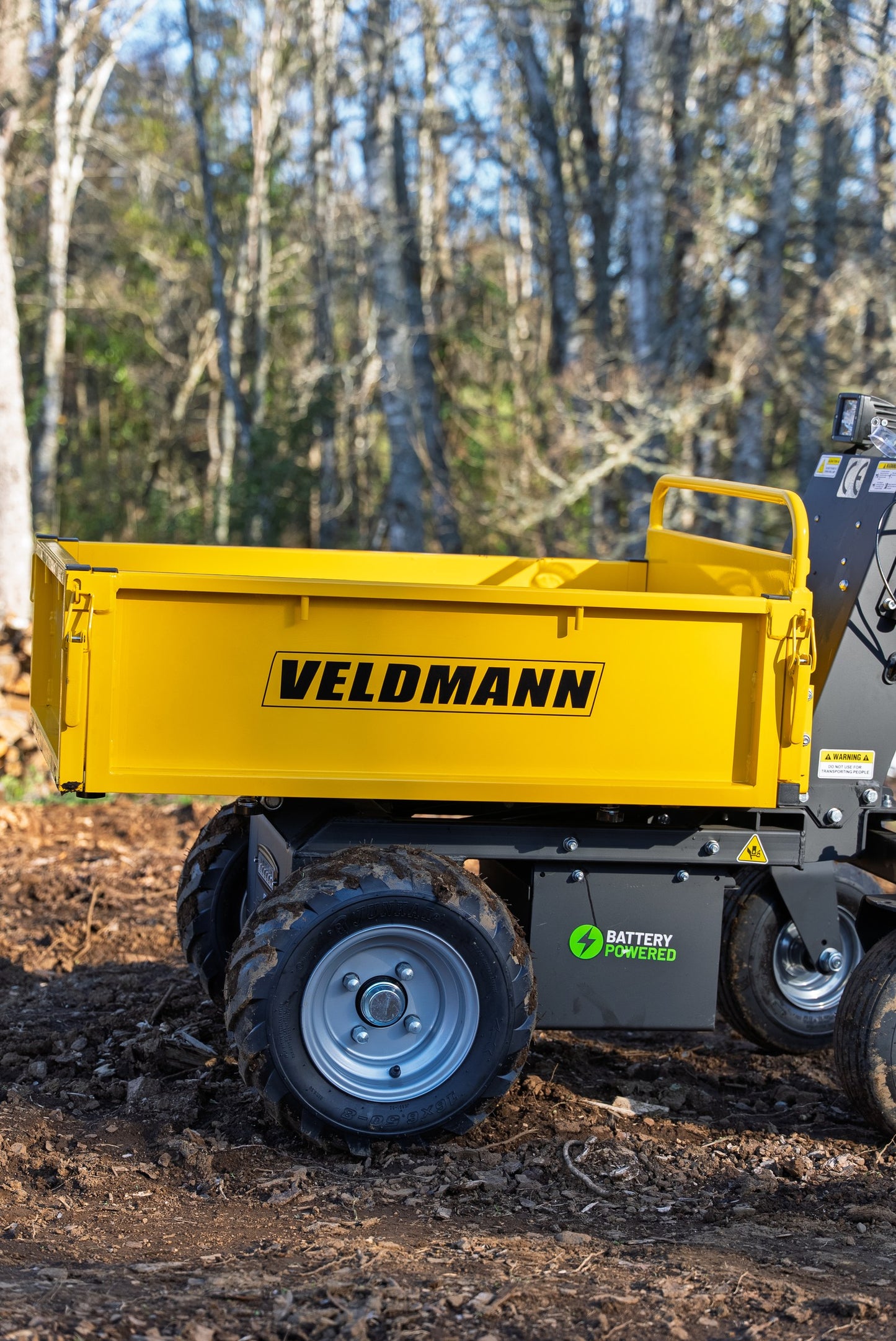 Volquete Eléctrico Veldmann E50: tolva de volteo y rueda de tracción
